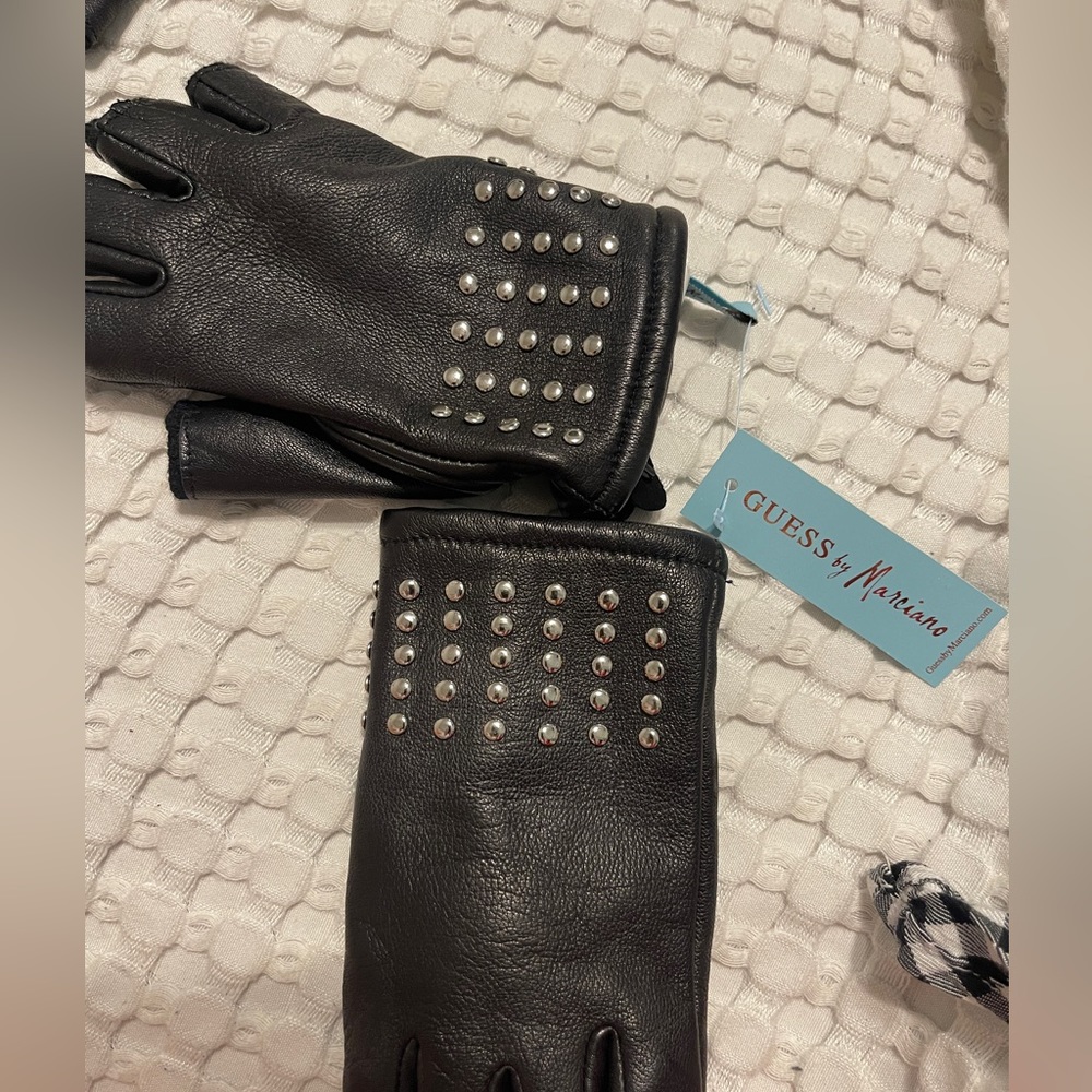 guess by marciano black fingerless gloves with silver studs! NEW WITH TAGS!